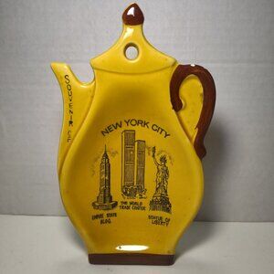 Vtg New York City Ceramic Spoon Rest Teapot - WTC - Empire State -Statue Liberty